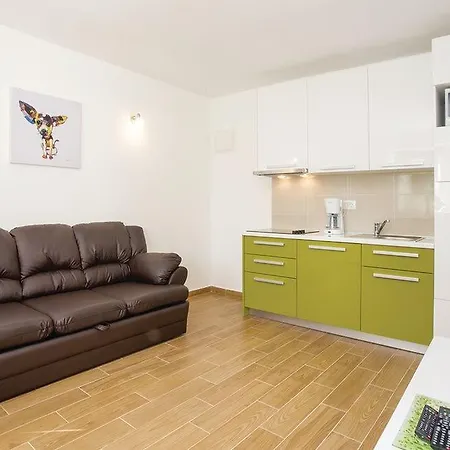 Apartman Prima *